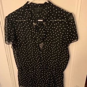 Adorable polka dot blouse